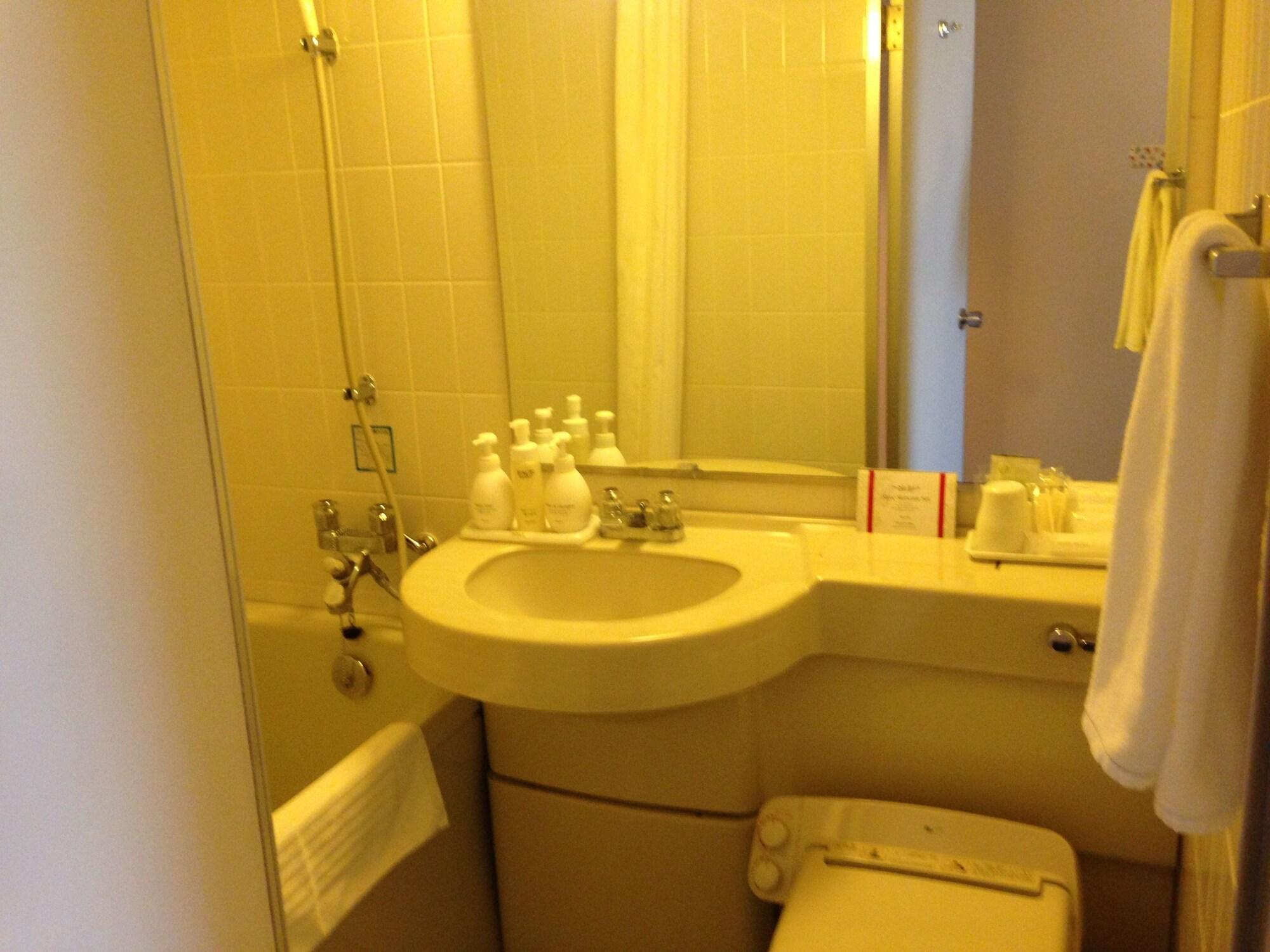 Creston Hotel Иваки Екстериор снимка