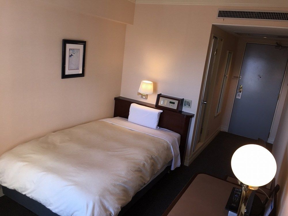 Creston Hotel Иваки Екстериор снимка
